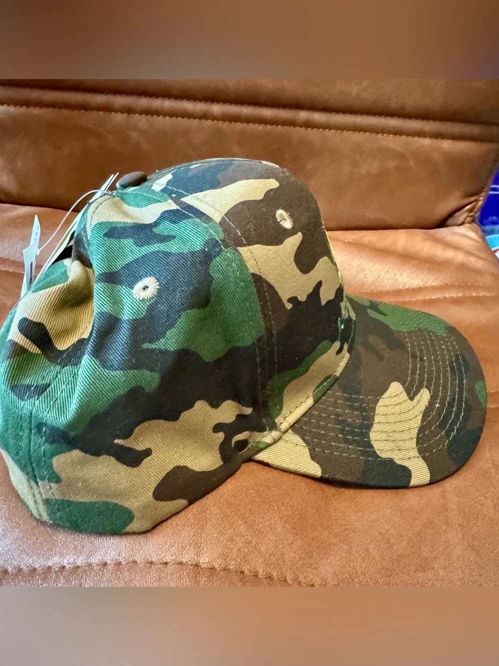 John Deere Camoflauge Green Logo Patch SnapBack Hat. Cotton. OSFM. NWT